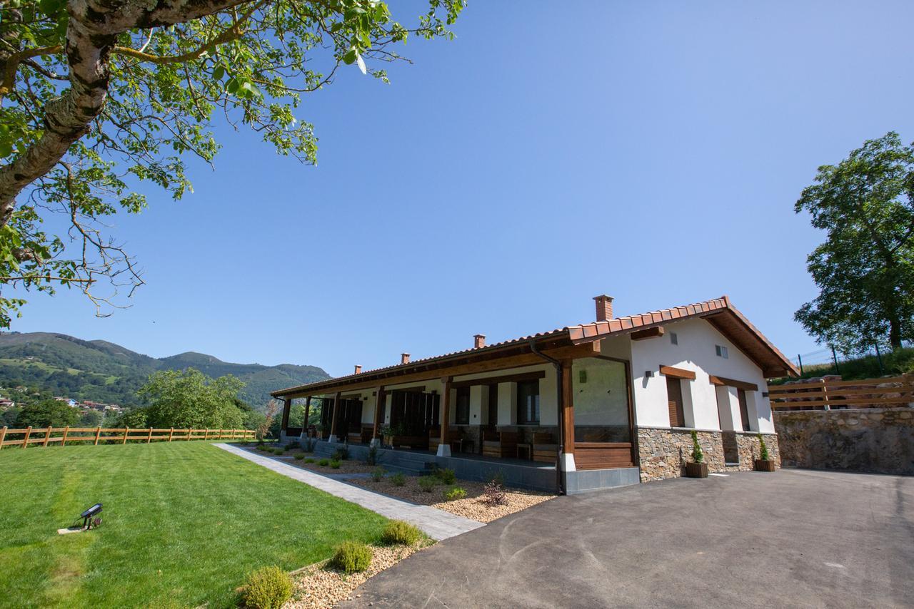 Fuente El Gueeyu Apartment Cangas de Onis Exterior photo